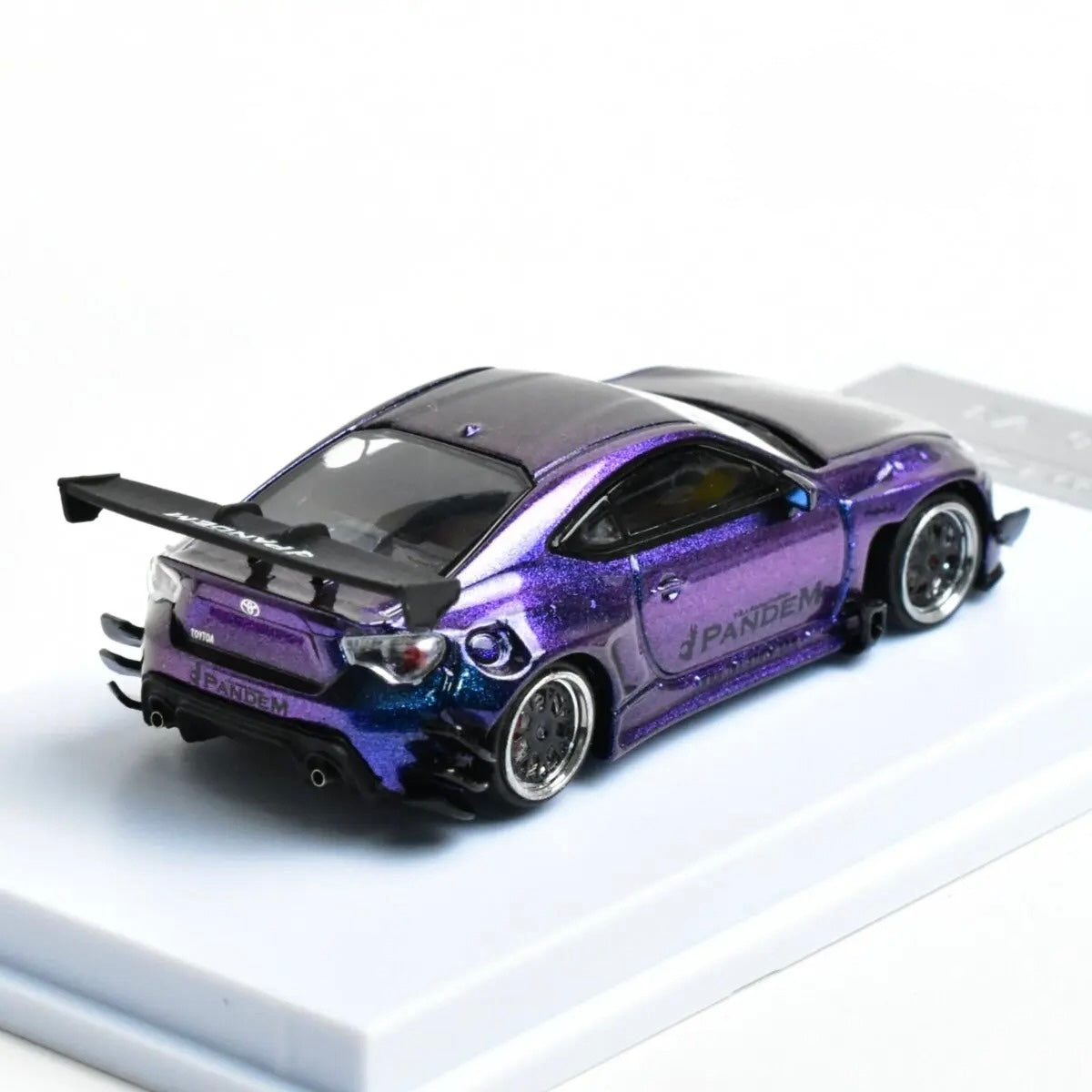 MJ 1:64 Toyota GT86 Pandem Rocket Bunny-Purple