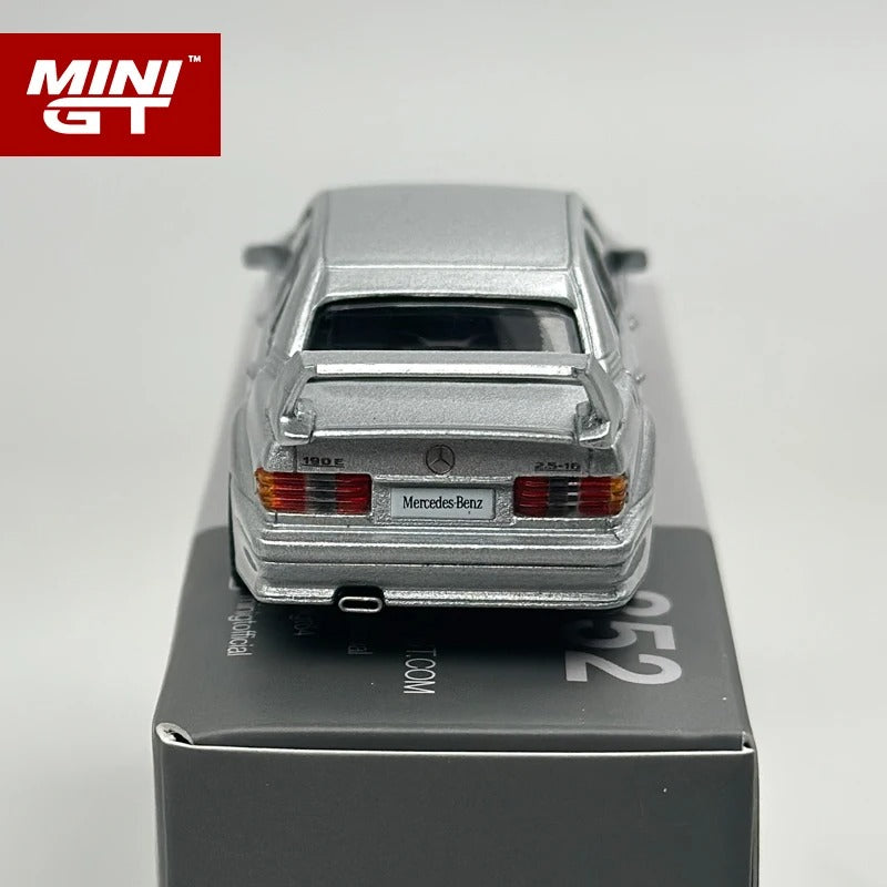 MINI GT Mercedes-Benz 190E 2.5-16 Evolution II — Astral Silver
